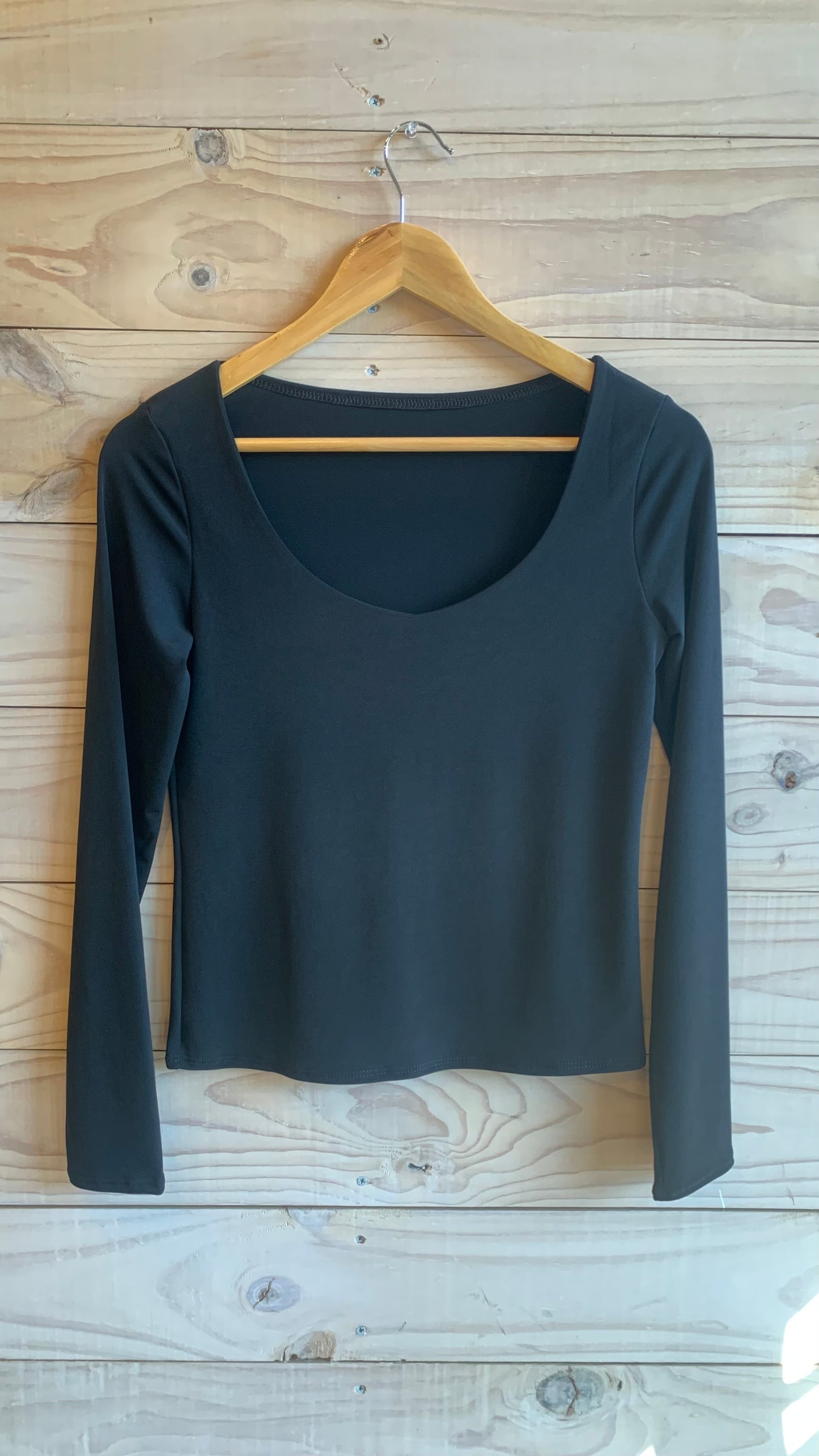 Polera básica cuello redondo