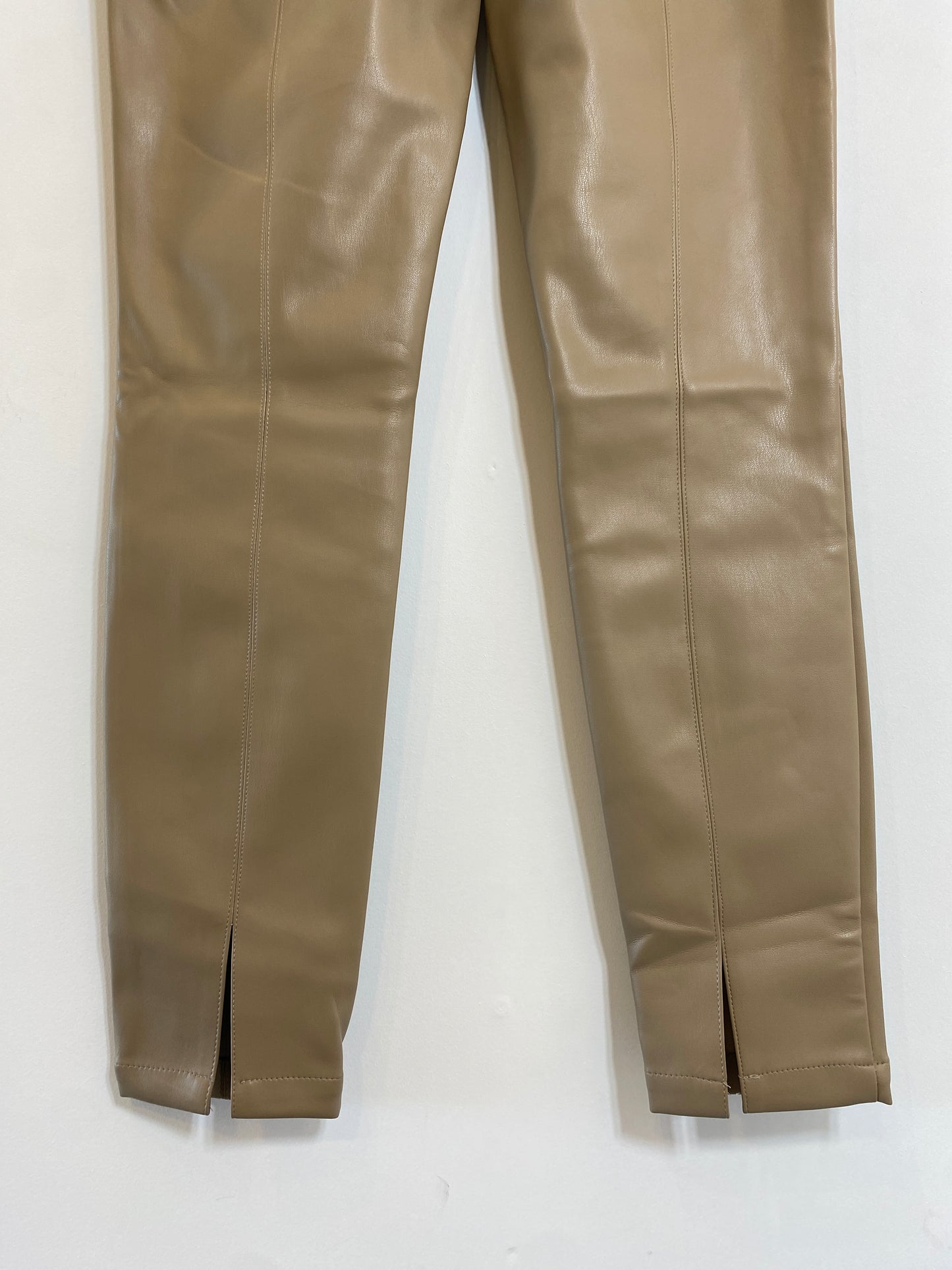 Skinny Cuerina Umbrale