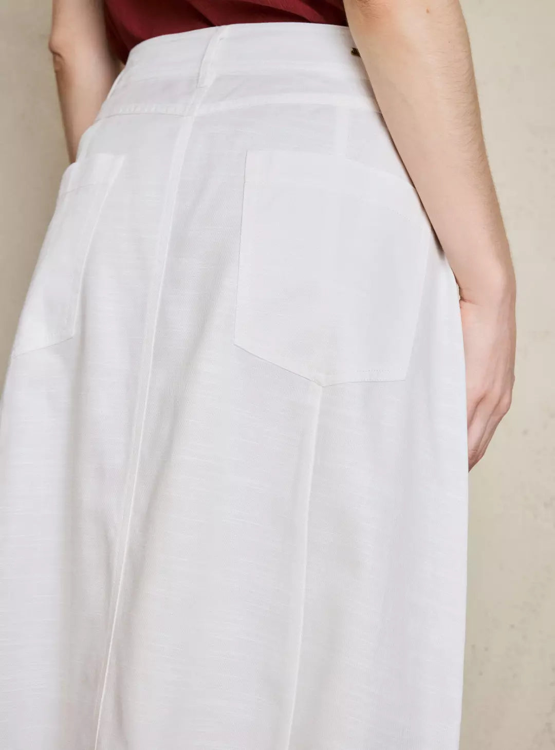 Falda larga blanca