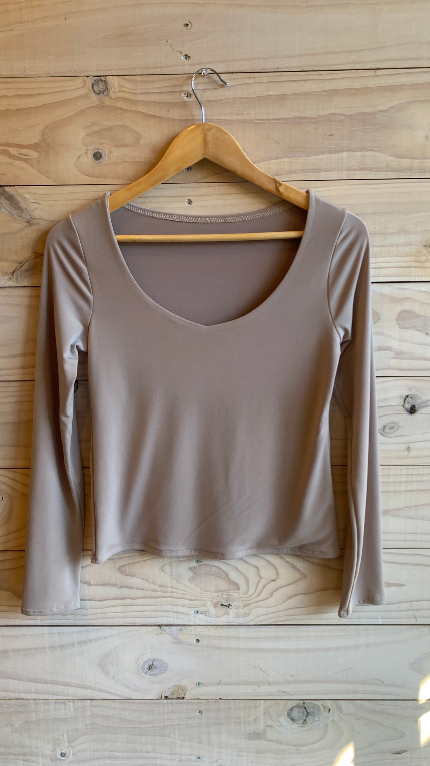 Polera básica cuello redondo