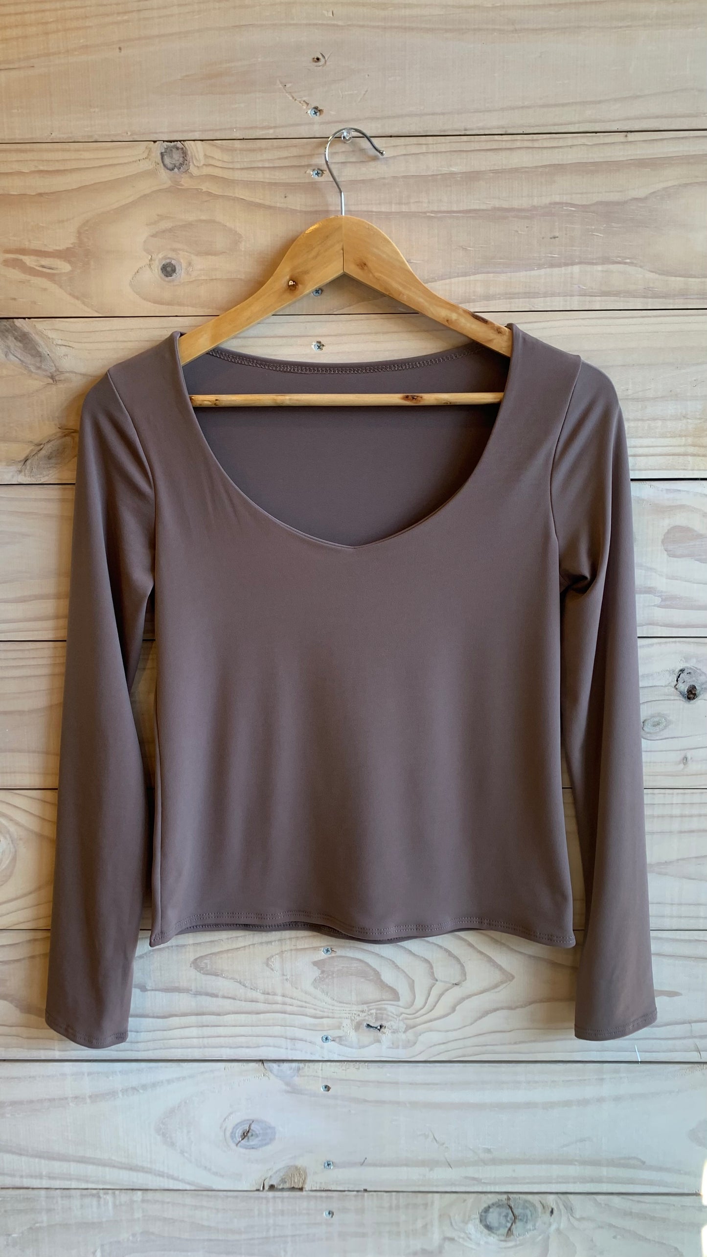 Polera básica cuello redondo