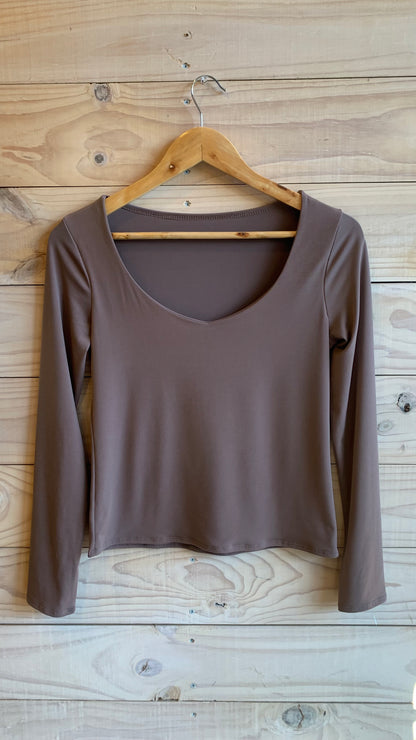 Polera básica cuello redondo