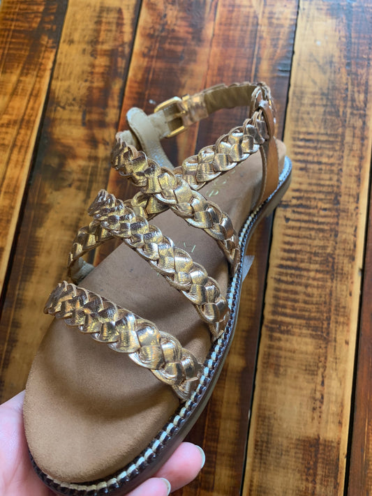 Sandalia metalizada Umbrale