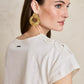 Polera cuello V con bordado Greenfield