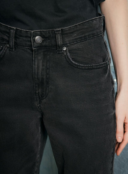 Jeans Mom Foster
